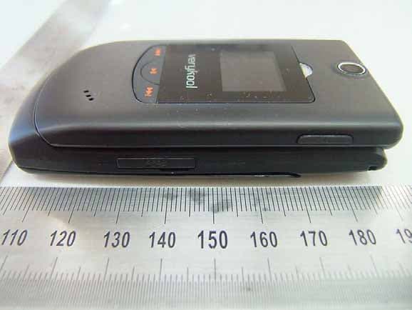 Quad-Band GSM/GPRS Handset with Bluetooth - FCC ID NPQMGQ7180 - Telian Corporation