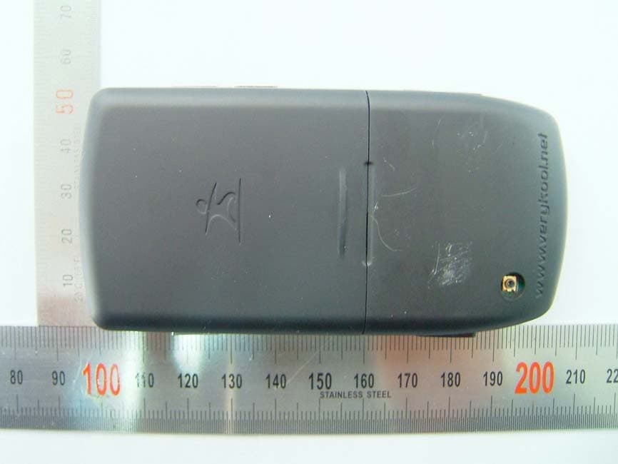 Quad-Band GSM/GPRS Handset with Bluetooth - FCC ID NPQMGQ9180 - Telian Corporation (2)
