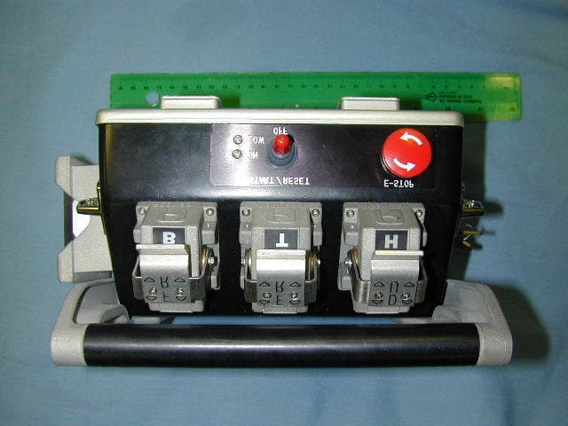 Remote Control Transmitter for Crane - FCC ID NQH-GCRFHRH9TX - Robinson Engineering Company Inc (3)