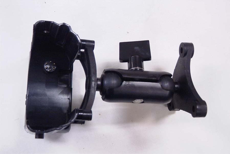 TRUCK CRADLE- BT - FCC ID NR3-032B0500 - Syn Tech Systems Inc (2)