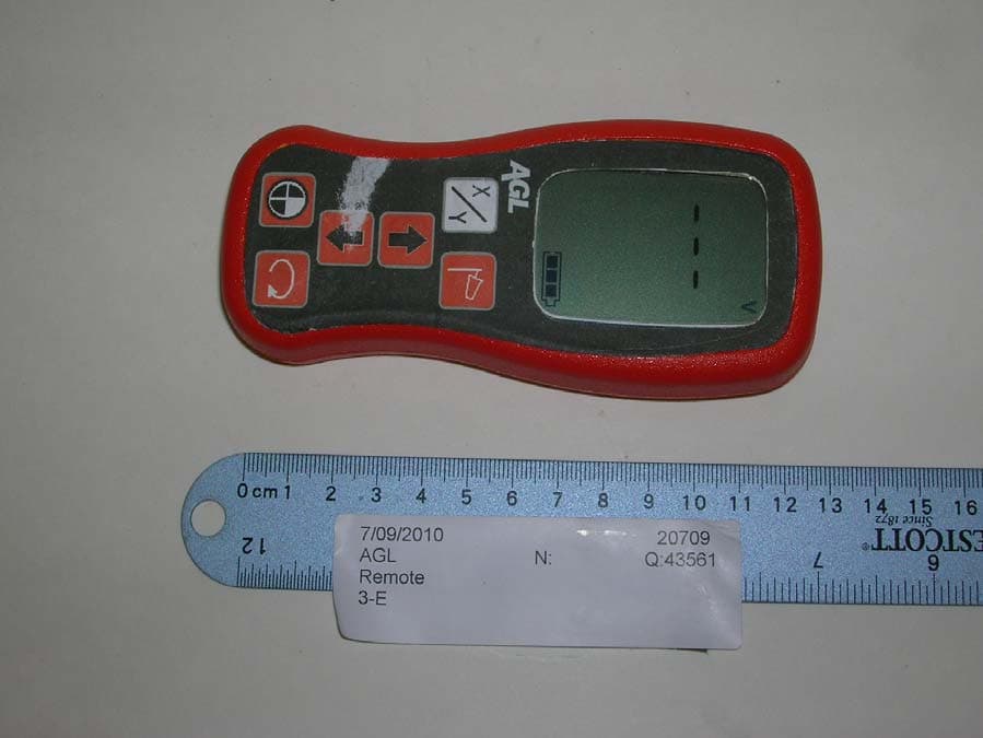 Remote Control for Laser Levelling System - FCC ID NR7GP15R - AGL Corporation (3)