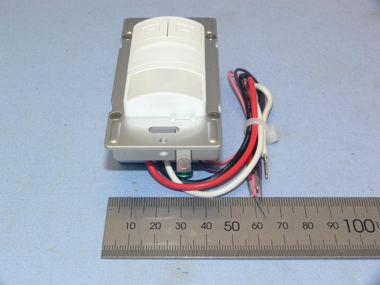 Line Voltage Dual-Tech Dimming Wall Switch Sensor - FCC ID NRIWS270001 - IR-TEC International Ltd.