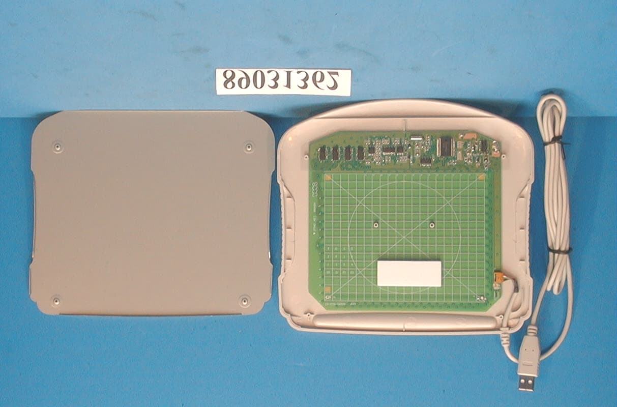 Tablet - FCC ID NRQUT4030M - Aiptek International Inc (4)