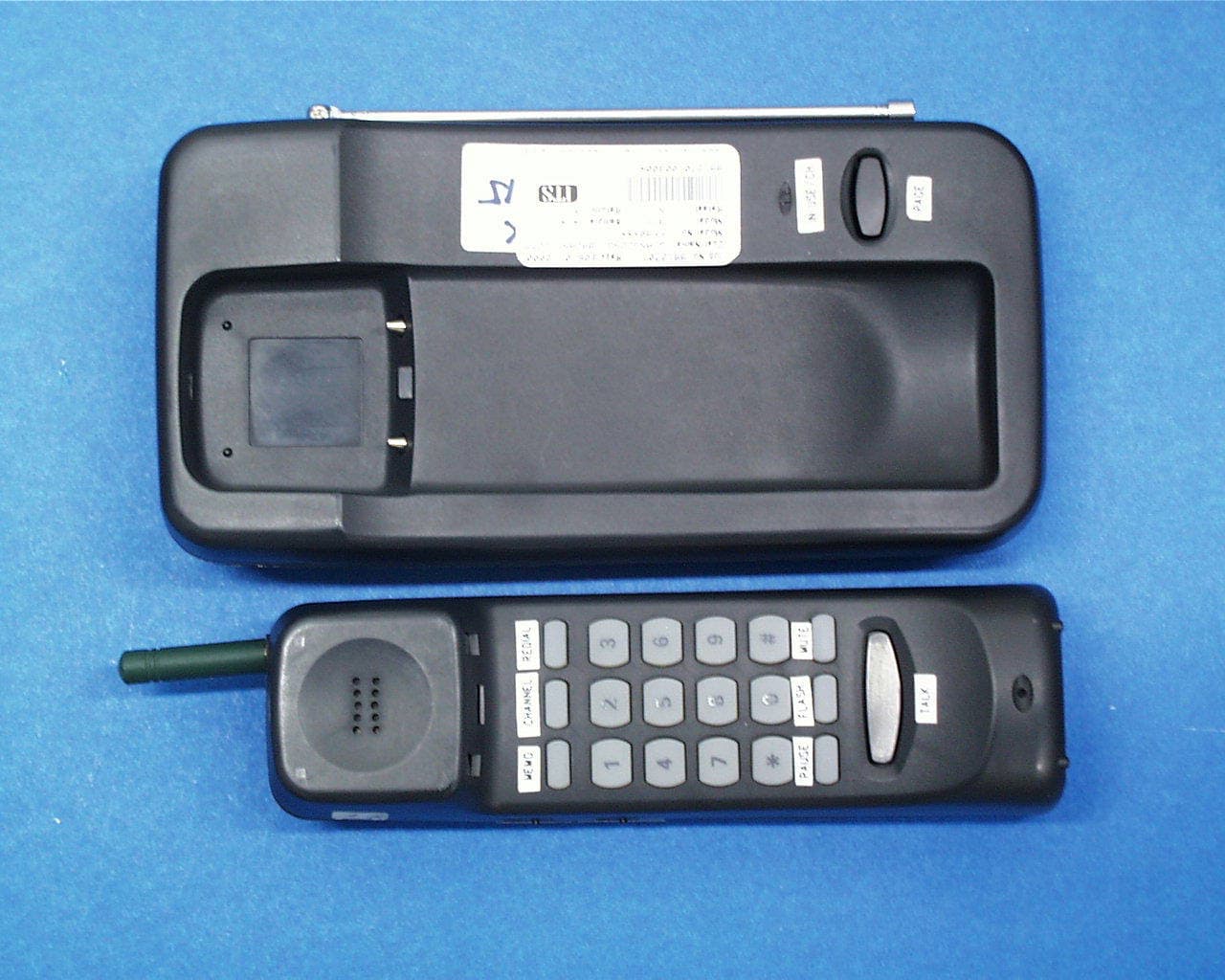 CORDLESS TELEPHONE - FCC ID NS2FF905 - Guangdong (Bao An) Communication Co. Ltd.