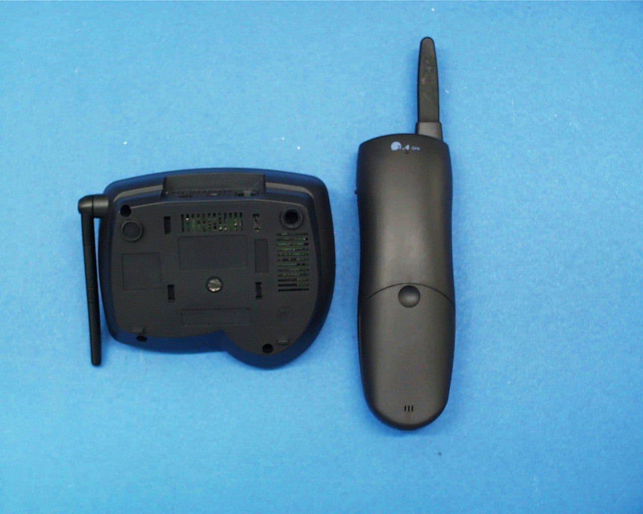 Cordless Telephone - FCC ID NS2GH9402 - Guangdong (Bao An) Communication Co. Ltd.