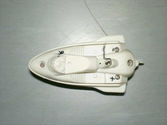 HYDRO XTREME RACER AND HYDRO XTREME RACEWAY - FCC ID NS618134-49RX - Manley Toys Ltd