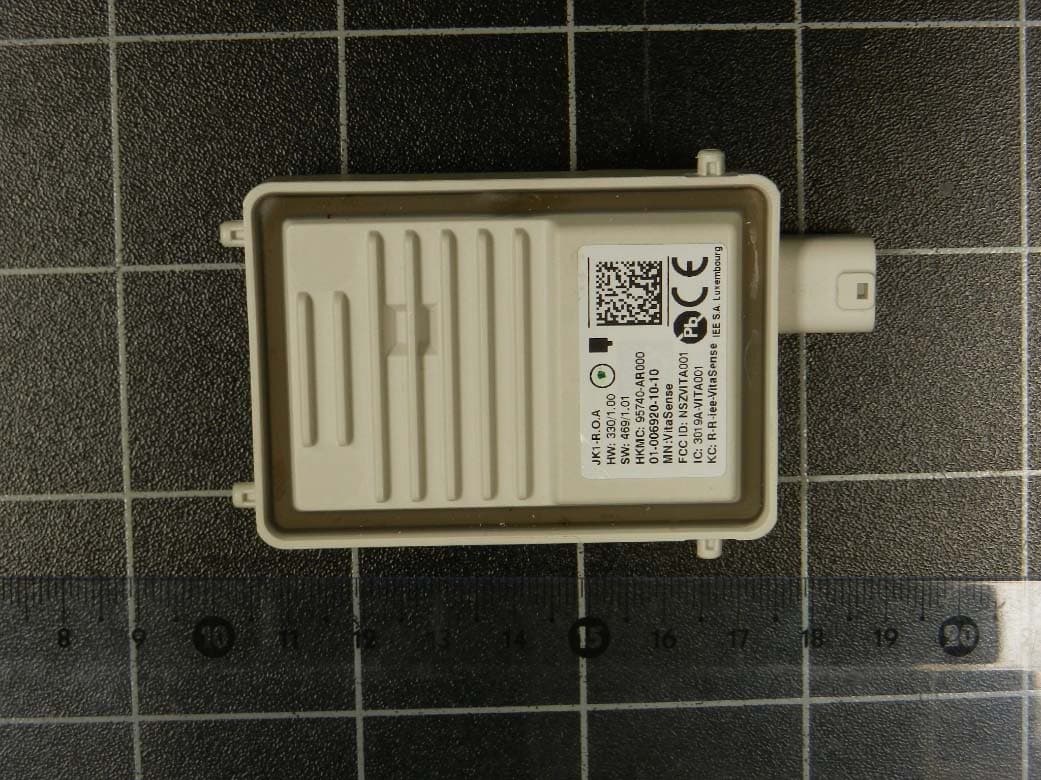 Radar Sensor for detects persons left in vehicles - FCC ID NSZVITA001 - IEE S.A. (2)