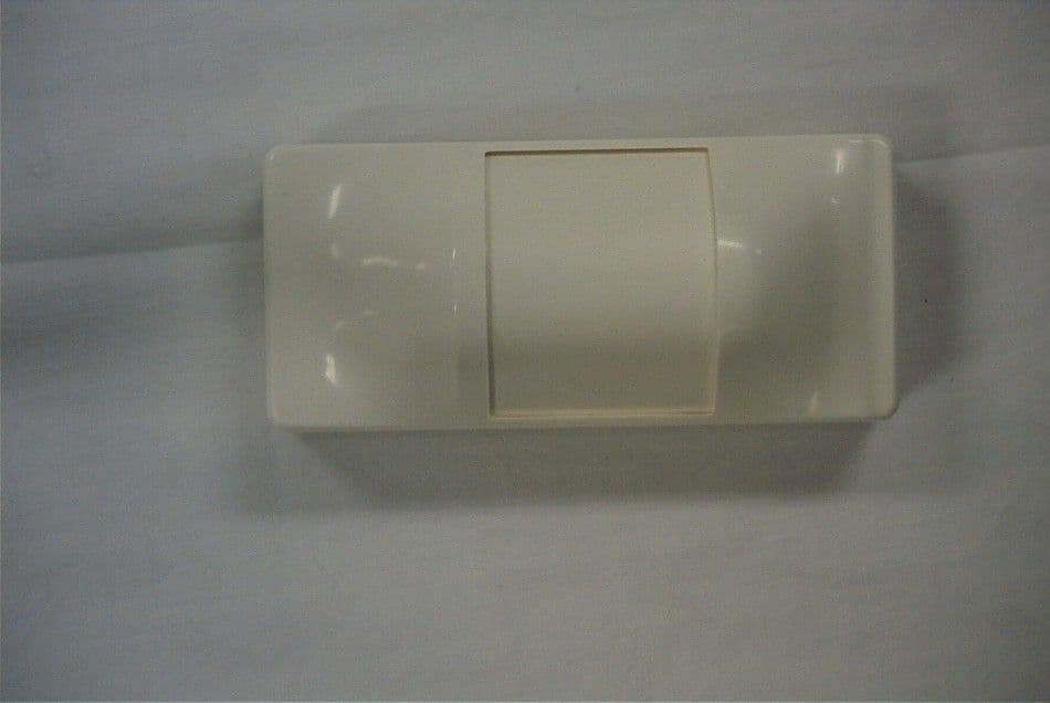 Frequency Hopping Transmitter - FCC ID NTX900 - Midway Services Inc