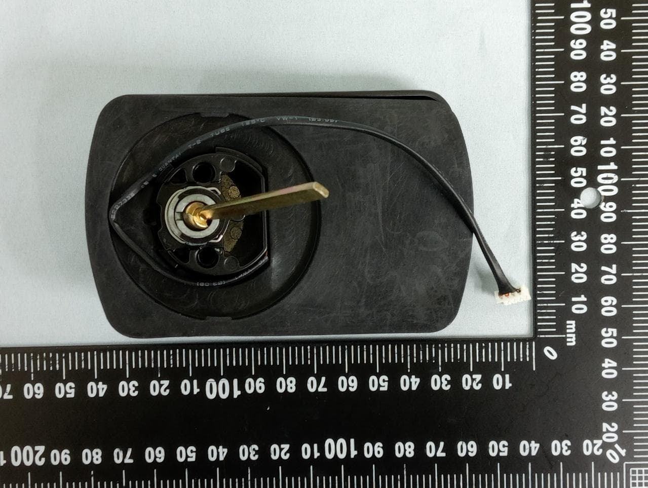 WiFi Powerbolt Electronic Deadbolt - FCC ID NUL-9255 - Spectrum Brands, Inc. (2)