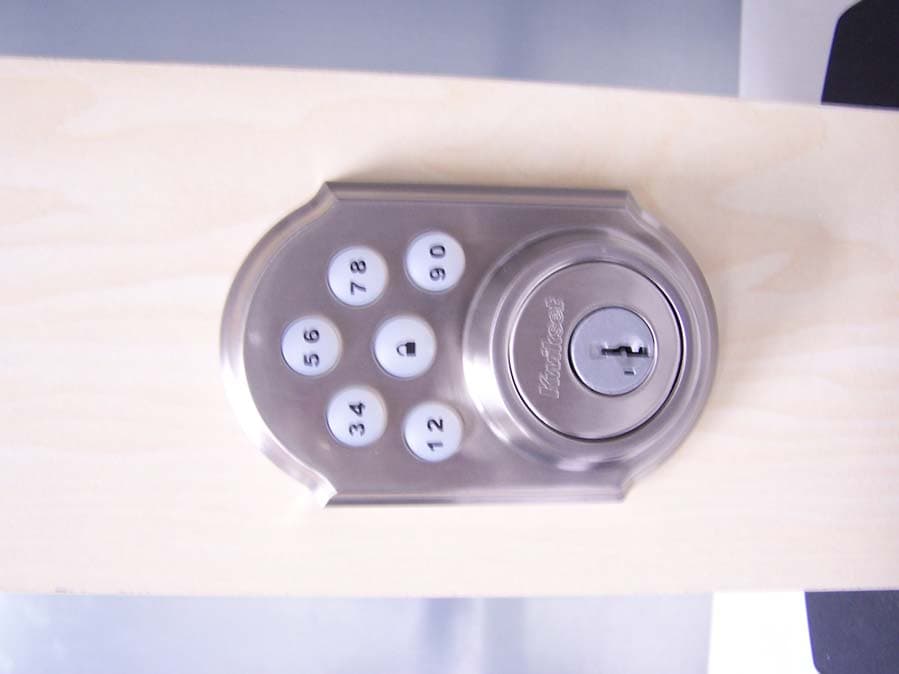 Wireless Entry Lock for Home Automation - FCC ID NUL5024095ZWV - Spectrum Brands, Inc.