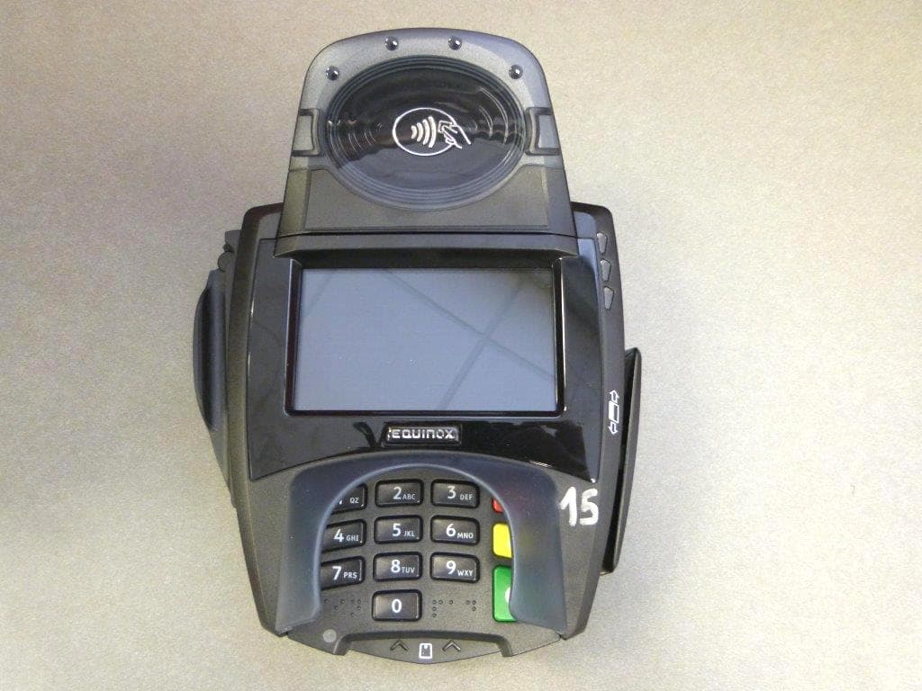 Multilane POS Terminal - FCC ID NVA00011 - Equinox Payments LLC