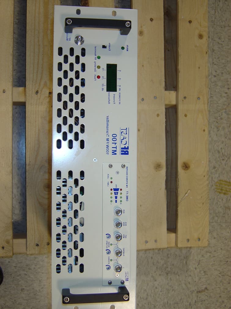 100 Watt FM Transmitter - FCC ID NXHMT100 - Richardson Electronics Ltd (2)
