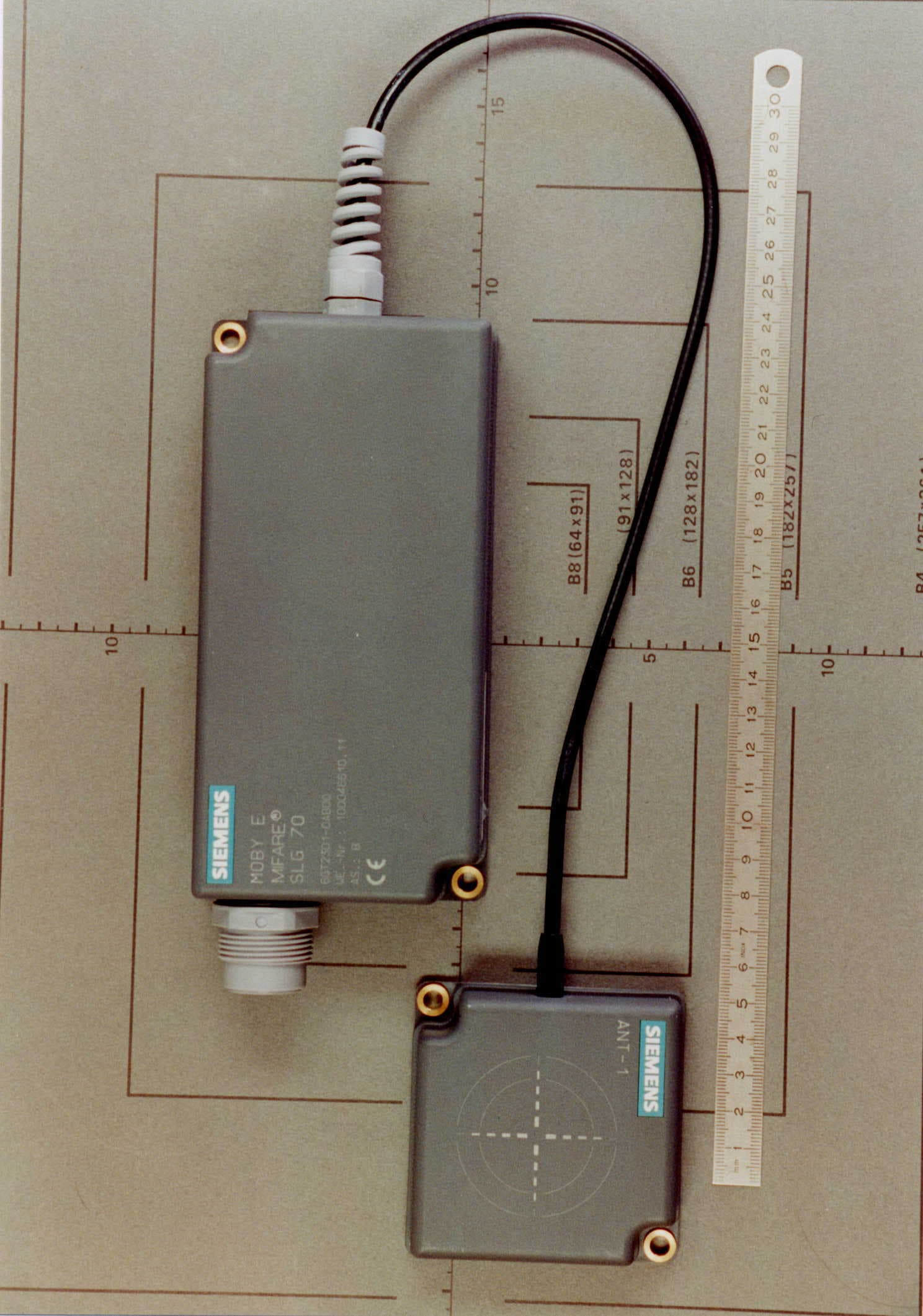 DCD - Part 15 Low Power Transmitter Below 1705 kHz - FCC ID NXWMOBYE-XXX70A1 - Siemens AG