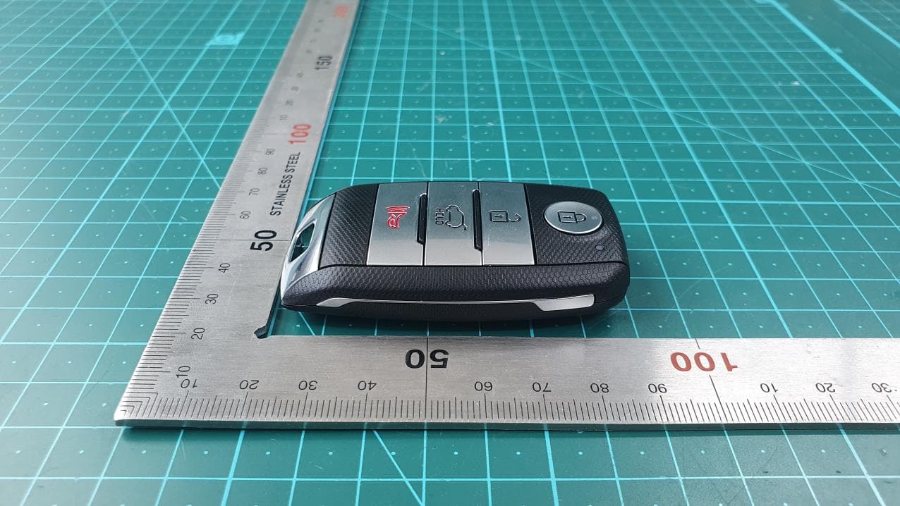 Remote Keyless Entry Transmitter - FCC ID NYOMBEC4FOB2006 - MOBASE ELECTRONICS CO., LTD. (2)