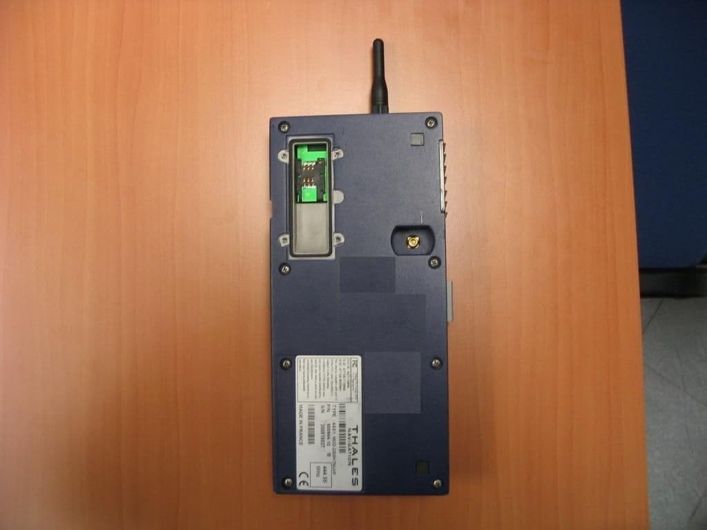 Zmax Communication Unit - FCC ID NZI111256 - TRIMBLE EUROPE BV