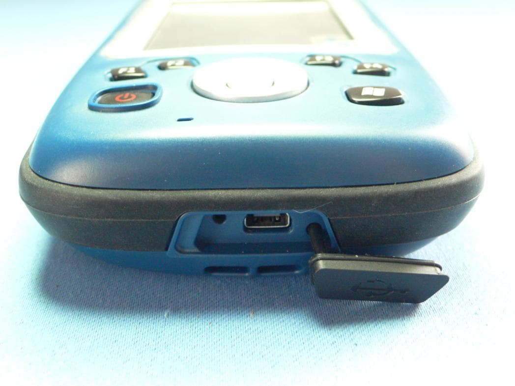 Portable GNSS Receiver - FCC ID NZI802140 - TRIMBLE EUROPE BV (2)