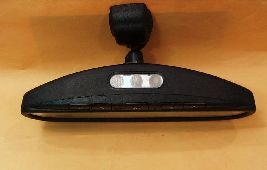 Universal Garage Door Opener in Mirror - FCC ID NZLLCTHL3 - Gentex Corporation