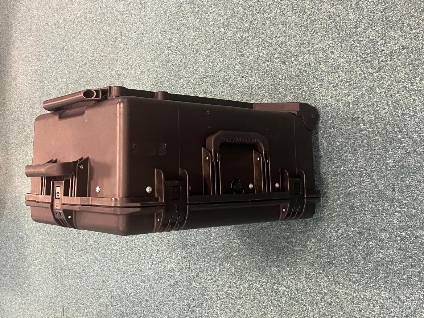 4G/5G Small Cell Transportable Base Station used for testing ATG network installations. - FCC ID O2J-CBATG - Airspan Communications Limited (4)