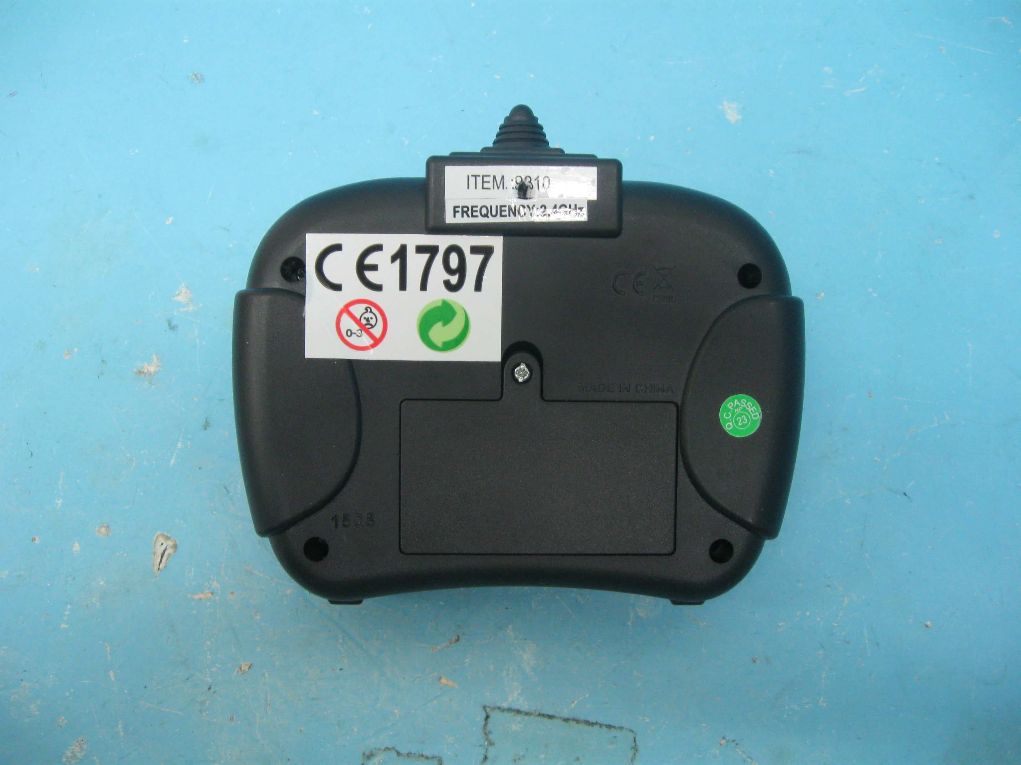 Remote Control Boat - FCC ID O2X93100 - Golden Bright Manufacturer Ltd