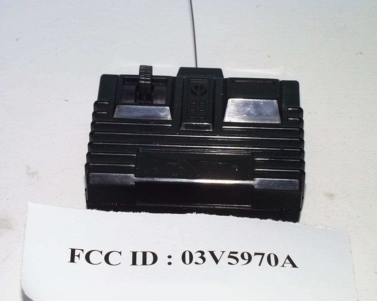 49 MHz toy remote control - FCC ID O3V5970A - Moose Mountain Toymakers Ltd.