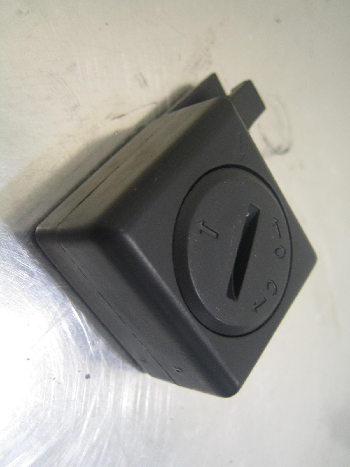 Bike Speed Transmitter (with LED) - FCC ID O4GBKSTSP - Dayton Industrial Co., Ltd.
