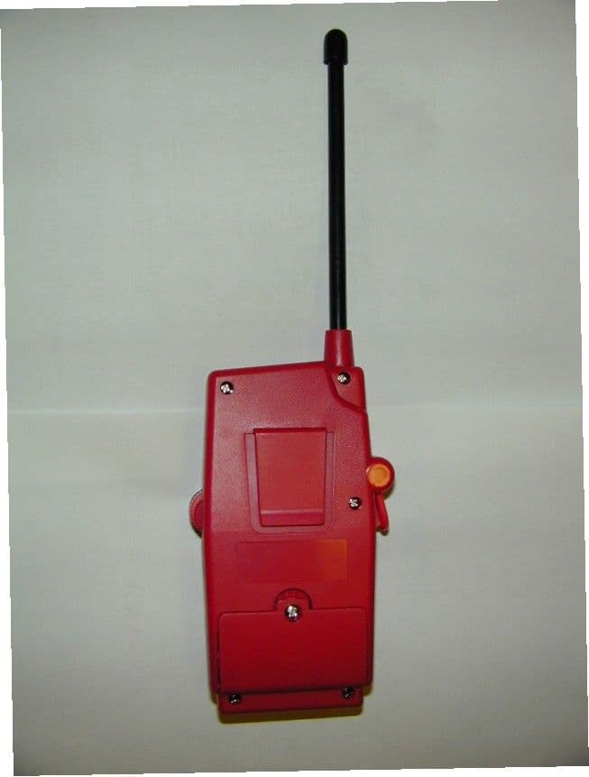 49 MHz Walkie Talkie - TX - FCC ID O4Y10026 - 200 Toy (HK) Ltd.