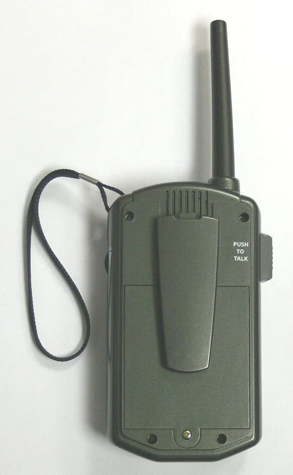 49MHz WALKIE TALKIE - FCC ID O4Y10663 - 200 Toy (HK) Ltd. (2)