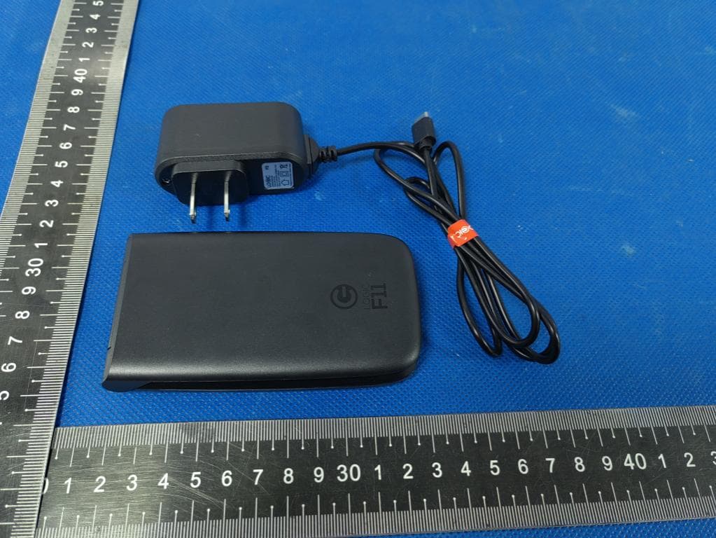 2G flip phone - FCC ID O55181823 - SWAGTEK