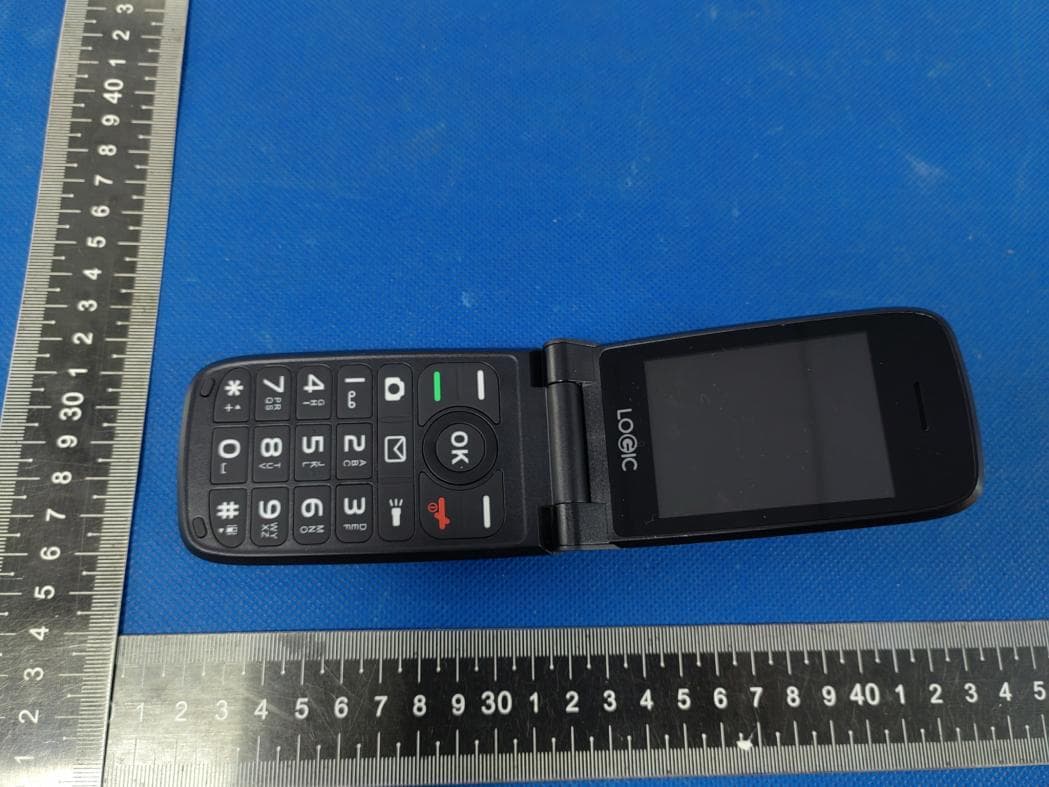 2G flip phone - FCC ID O55181823 - SWAGTEK (2)