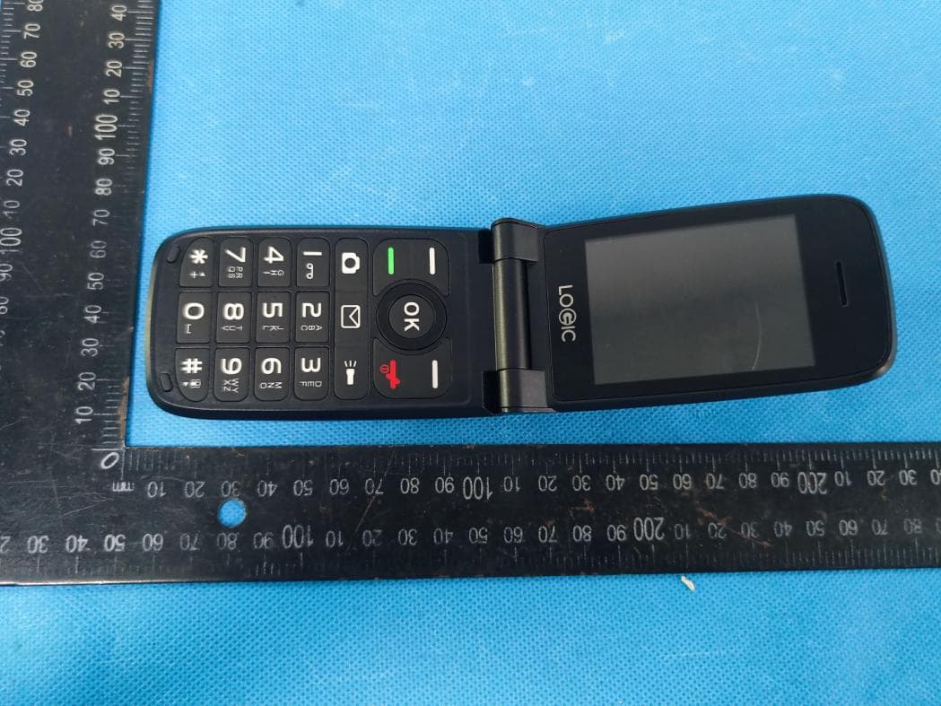 2.8 inch 4G FLIP PHONE - FCC ID O55183322 - SWAGTEK (3)