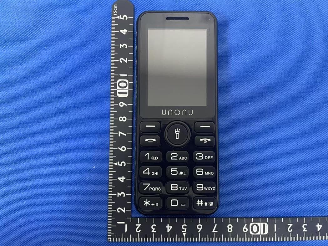 4G Feature Phone - FCC ID O552435124 - SWAGTEK (2)