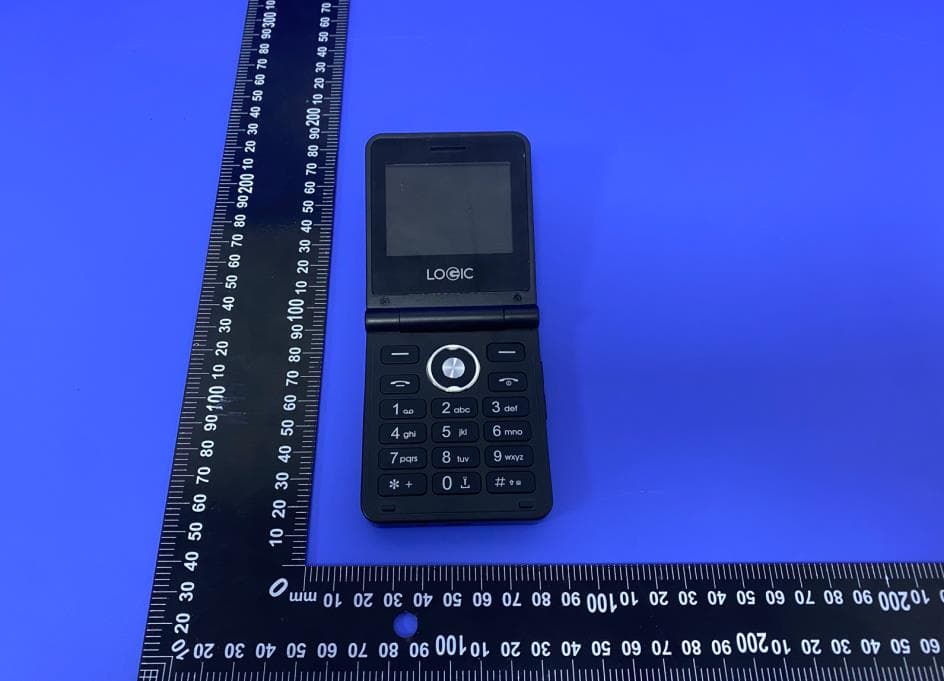 4G Flip phone - FCC ID O55245123 - SWAGTEK (3)