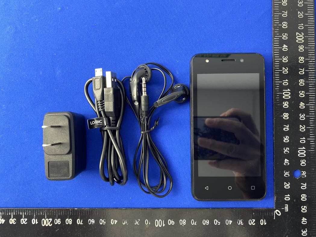 4.0 inch 4G Smart Phone - FCC ID O55402220 - SWAGTEK (3)