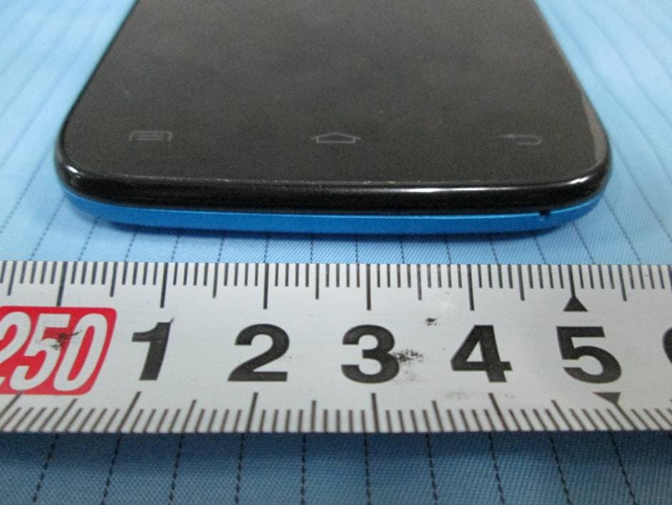 Mobile Phone - FCC ID O55463141 - SWAGTEK (4)