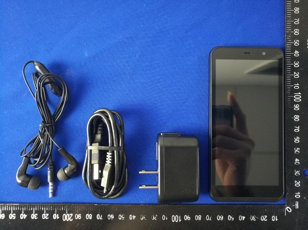 5.0 inch 4G Smart Phone - FCC ID O55502220 - SWAGTEK