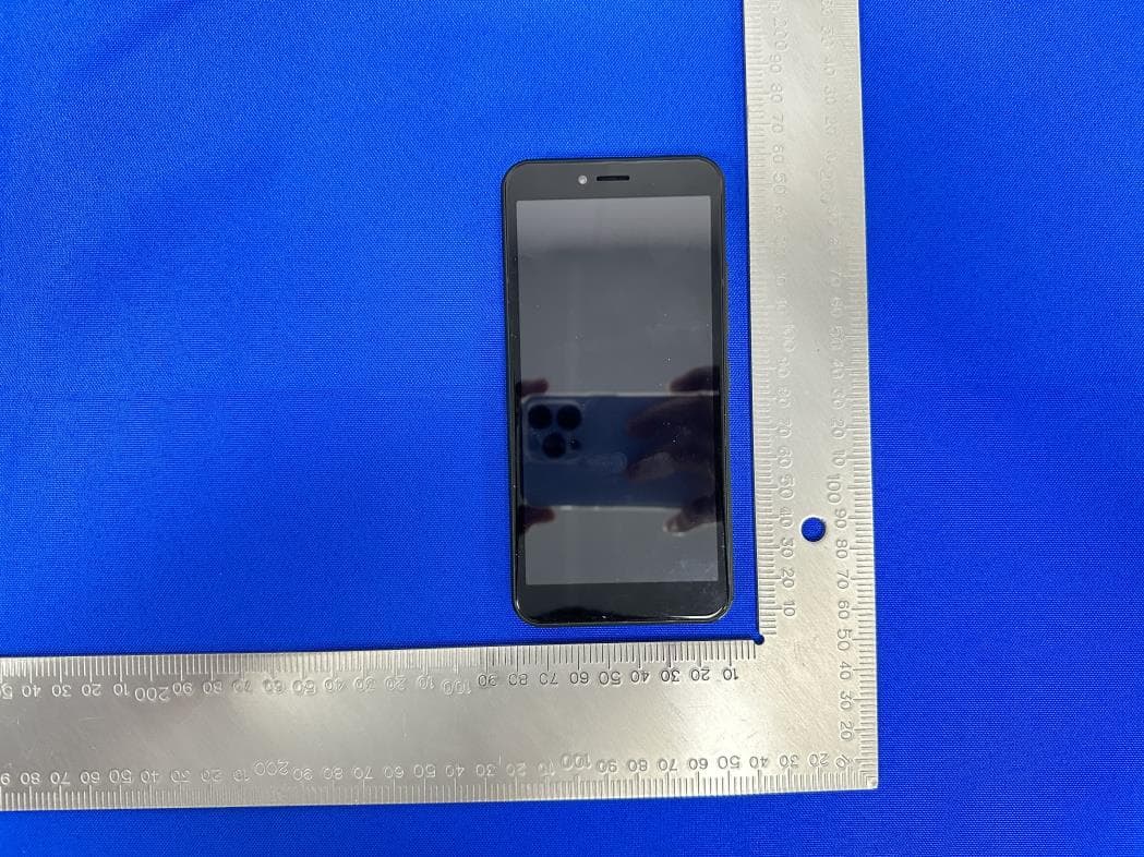 4G Smart Phone - FCC ID O555452923 - SWAGTEK (2)