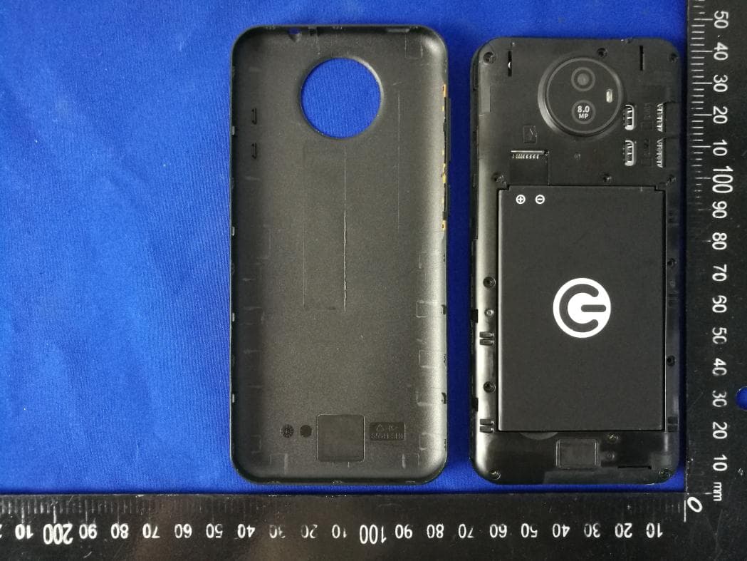 5.5 inch 4G Smart Phone - FCC ID O55551420 - SWAGTEK (2)