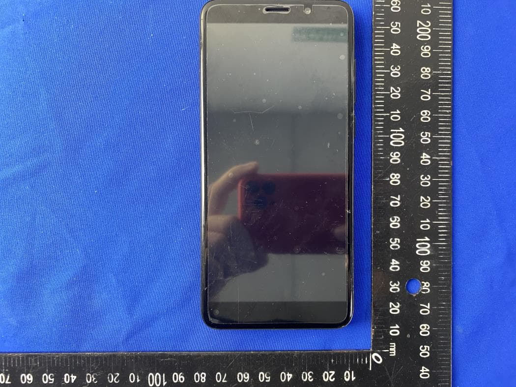 5.5 inch 3G Smart Phone - FCC ID O55554319 - SWAGTEK