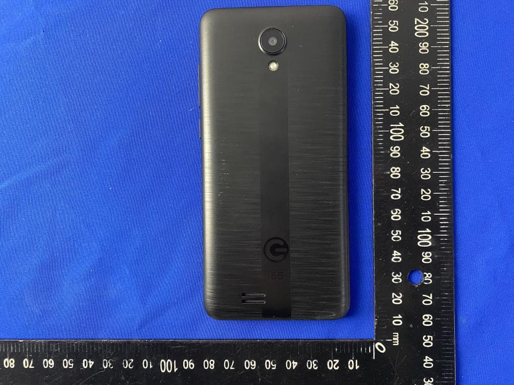 5.5 inch 3G Smart Phone - FCC ID O55554319 - SWAGTEK (2)