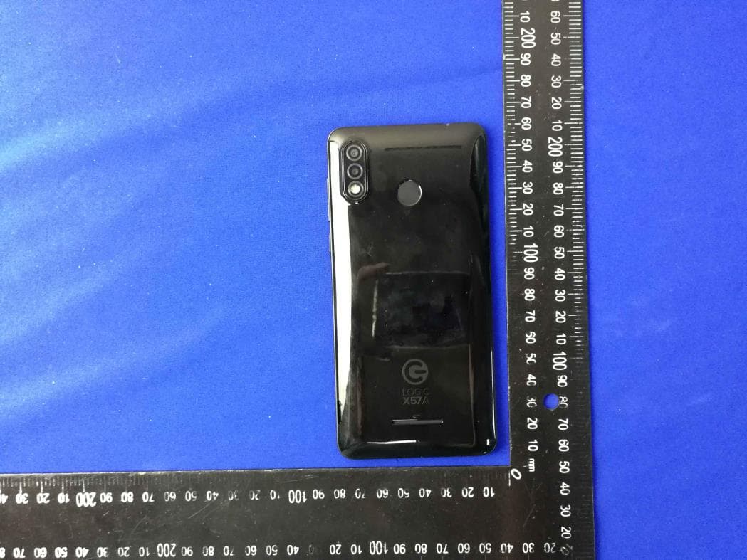 5.7 inch 3G Smart Phone - FCC ID O55573120 - SWAGTEK (3)