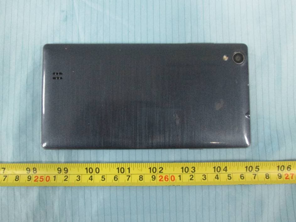 3G Mobile Phone - FCC ID O55606022 - SWAGTEK (2)