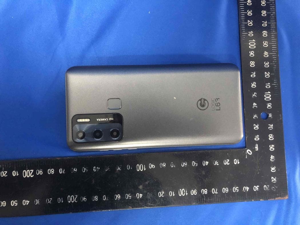 6.3 inch 4G Smart Phone - FCC ID O55630521 - SWAGTEK (2)