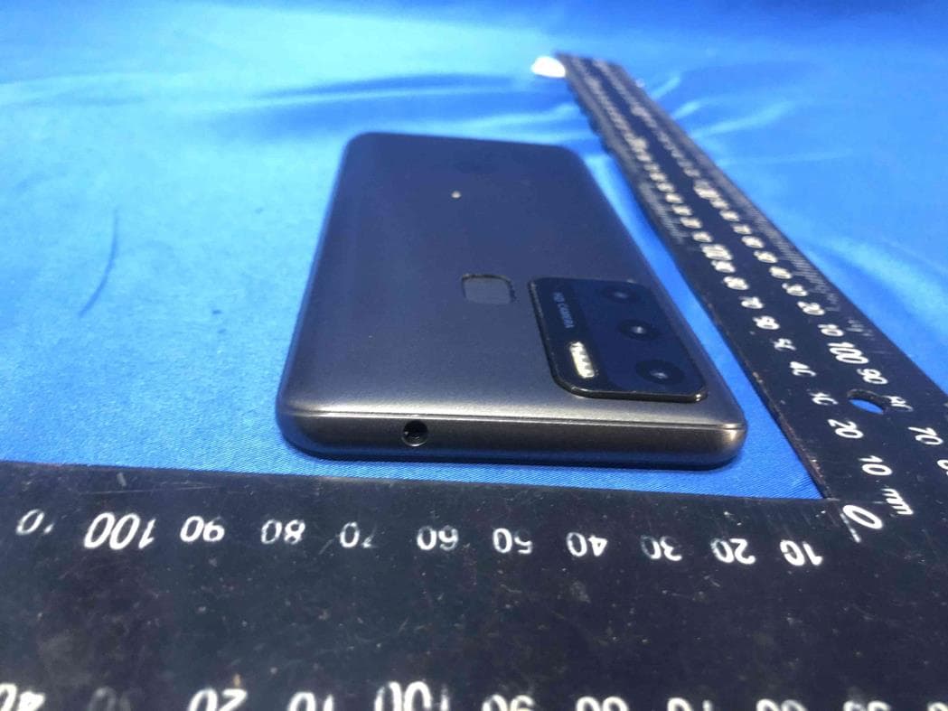 6.3 inch 4G Smart Phone - FCC ID O55630521 - SWAGTEK (4)