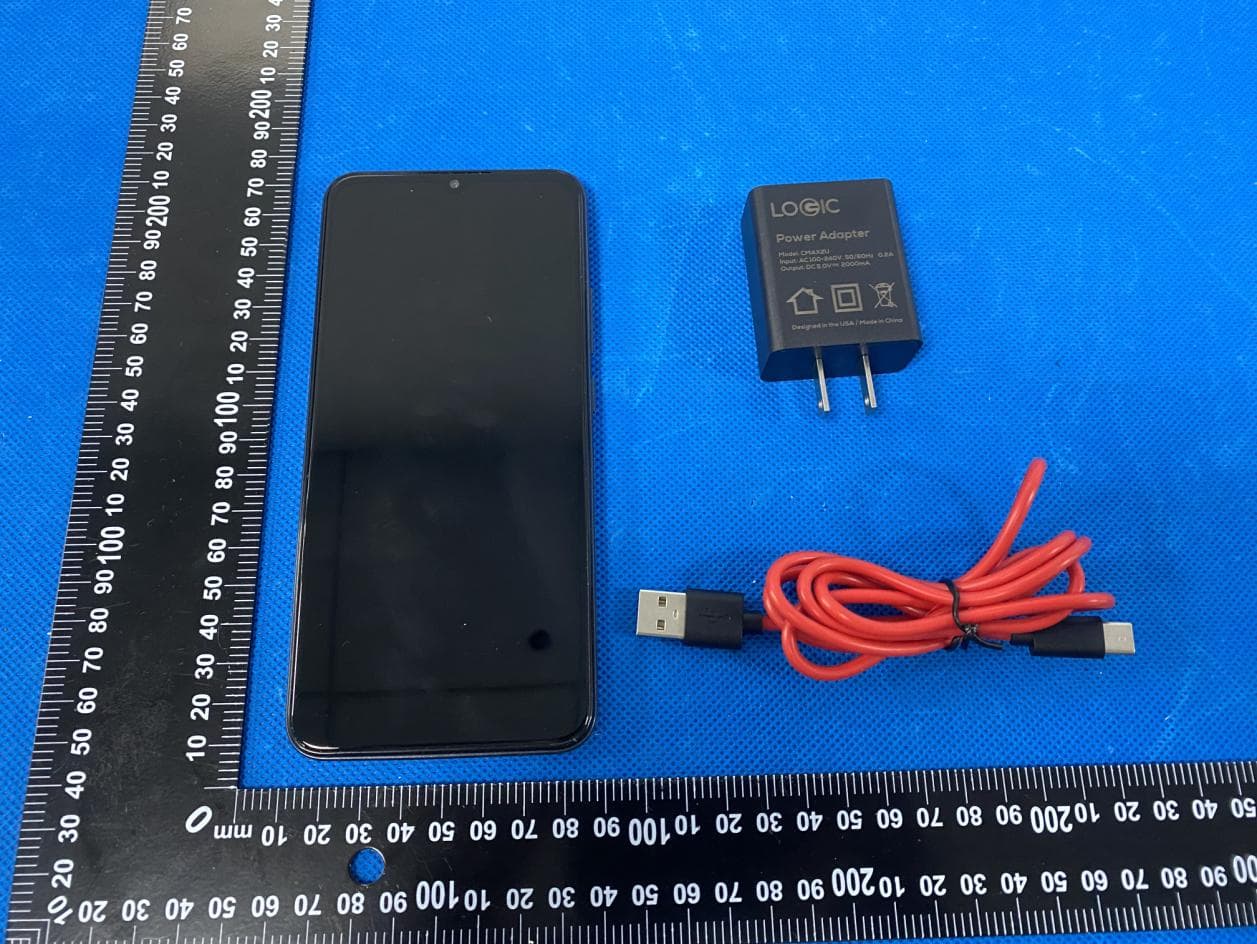 4G Smart Phone - FCC ID O556522923 - SWAGTEK (2)