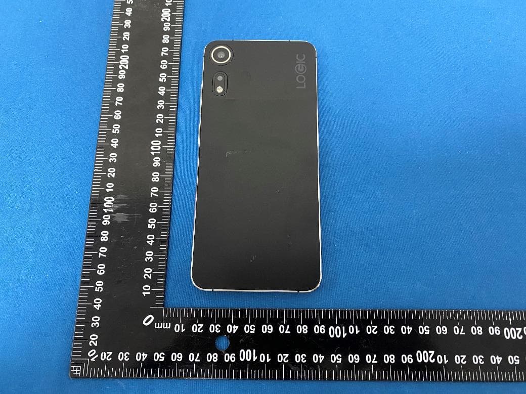 4G Smart phone - FCC ID O55660124 - SWAGTEK (2)