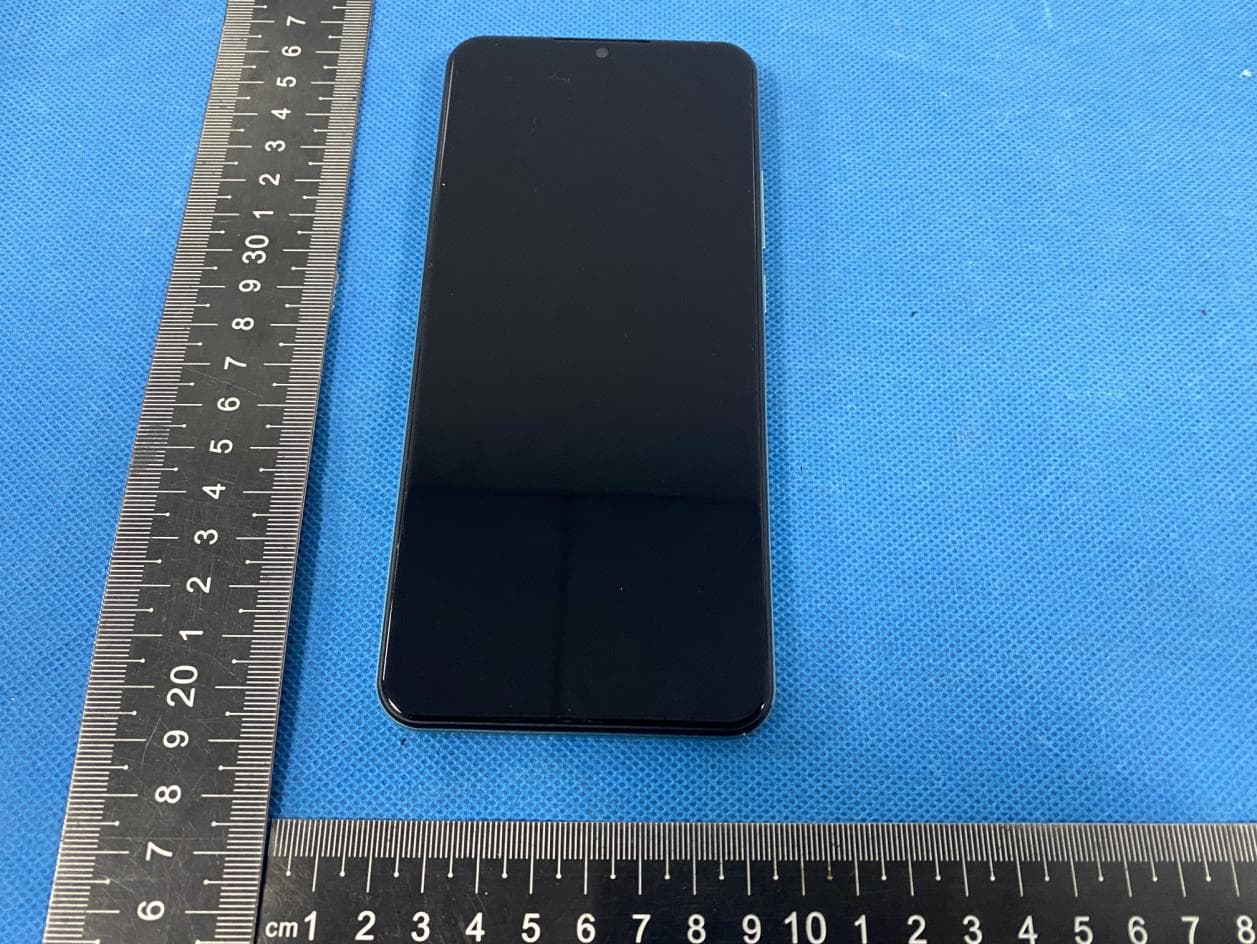 6.6 inch 4G smart phone - FCC ID O55664522 - SWAGTEK (3)