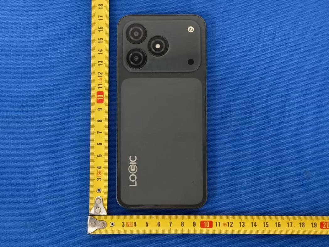 4G MOBILE PHONE - FCC ID O55671526 - SWAGTEK (4)