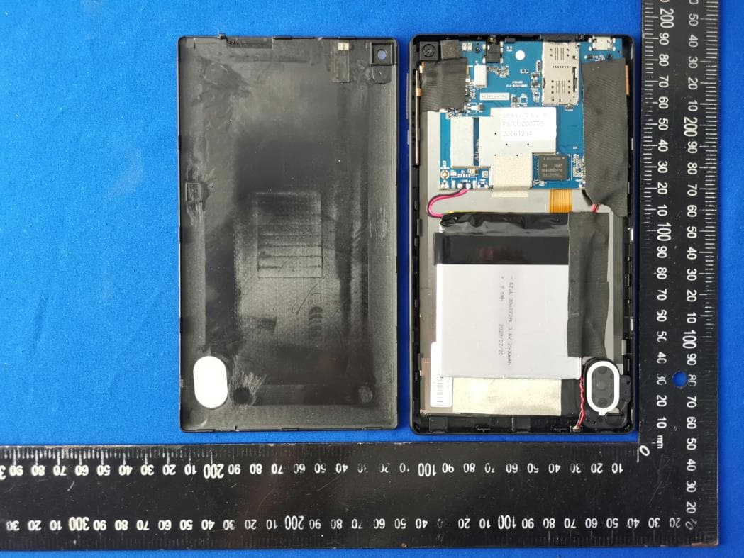 7 inch Wi-Fi Tablet - FCC ID O55702720 - SWAGTEK (3)