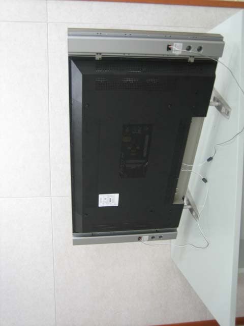 LCD Monitor TV - FCC ID O5XHL-460V - Harsper Co., Ltd. (2)