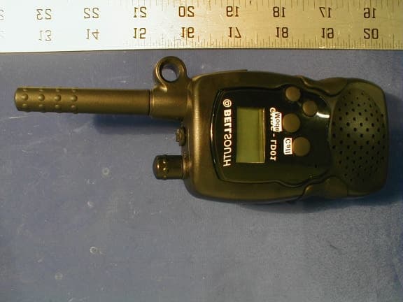 GMRS Portable Transceiver - FCC ID O63F29002 - Lionda Technology Co Ltd (1)